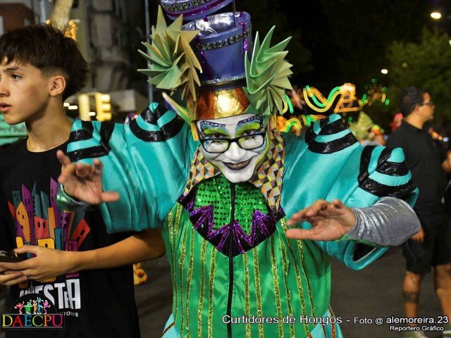DESFILE_DE_CARNAVAL_123