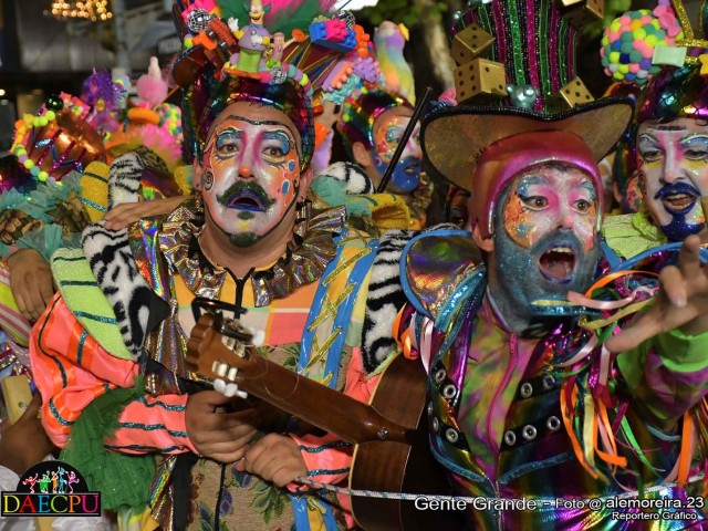 DESFILE_DE_CARNAVAL_223